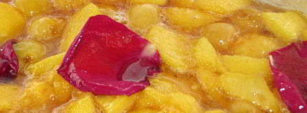 джем из черешни и персиков с лепестками роз. Шаг 7