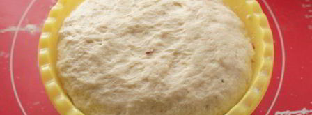 гугельхопф с джемом, миндалем и клюквой. Шаг 6