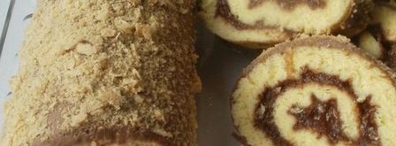 рулетик с шоколадно-банановым джемом. Шаг 3