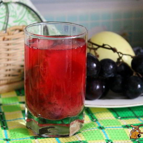 Рецепт фруктово-ягодного компот с корицей и кардамоном