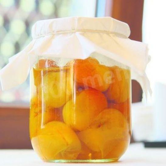 Рецепт компота из абрикосов с корицей