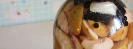 компот из груш с черноплодной рябиной и малабарской корицей на зиму. Шаг 6