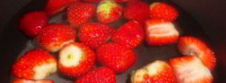 компот из клубники в мультиварке. Шаг 5