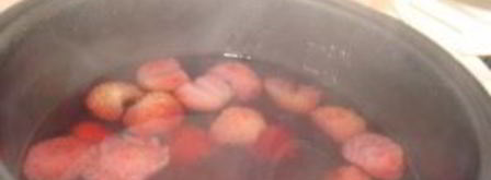 компот из клубники в мультиварке. Шаг 6