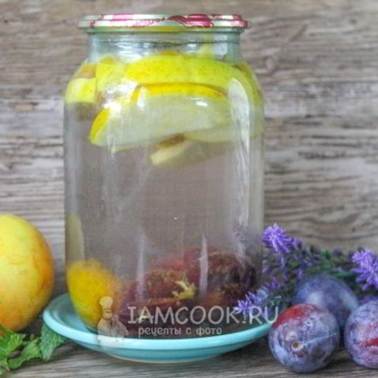 Рецепт компота из яблок и слив на зиму