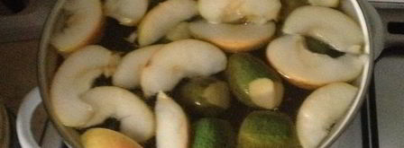 компот с фейхоа и яблоком. Шаг 3