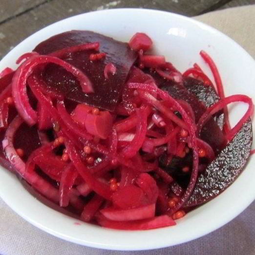 Маринованная свекла с луком