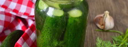 быстрые малосольные огурцы в банке. Шаг 6