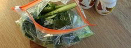 быстрые огурцы малосольные в пакете. Шаг 2