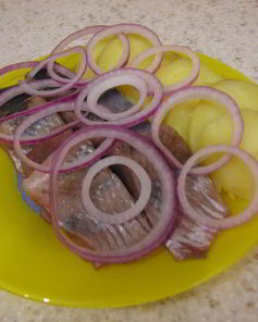 Домашняя малосольная сельдь