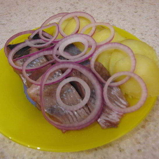 Рецепт домашней малосольной сельди