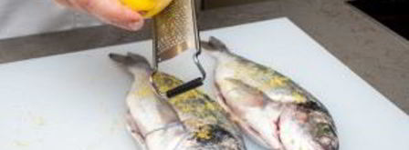 дорада в соли. Шаг 2