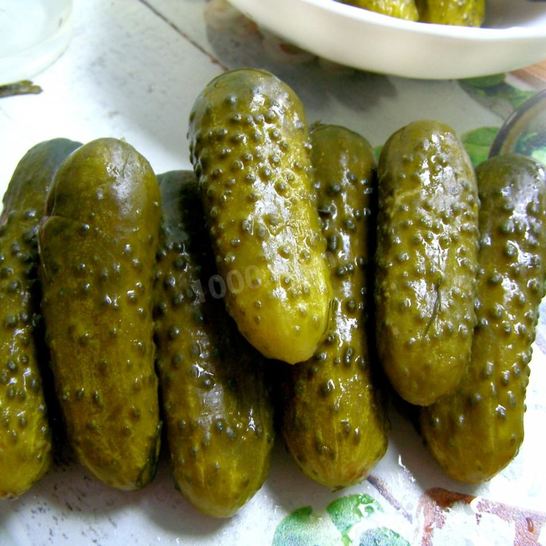 Рецепт малосольных огурцов быстрой засолки