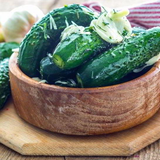 Рецепт малосольных огурцов с чесноком