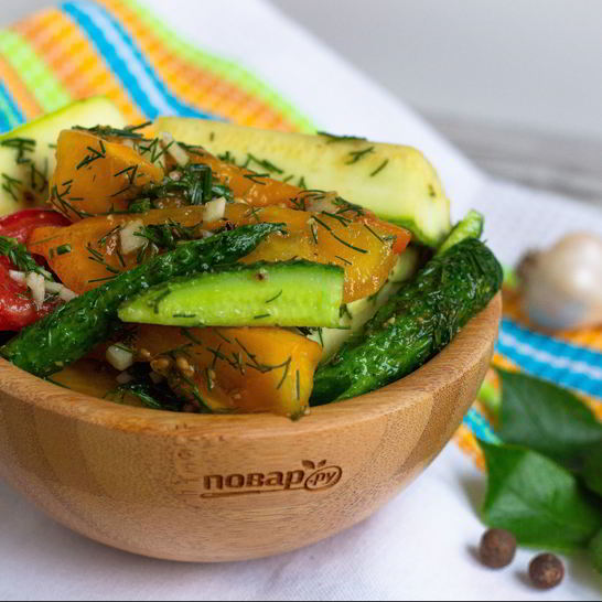 Рецепт малосольных овощей в пакете