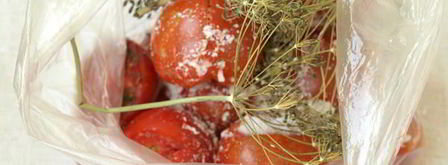 малосольные помидоры в пакете. Шаг 4