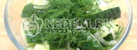 острые малосольные огурчики. Шаг 4