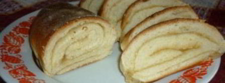 рулет из дрожжевого теста с вареньем. Шаг 8