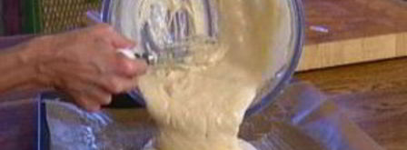 рулет с вареньем простой. Шаг 3