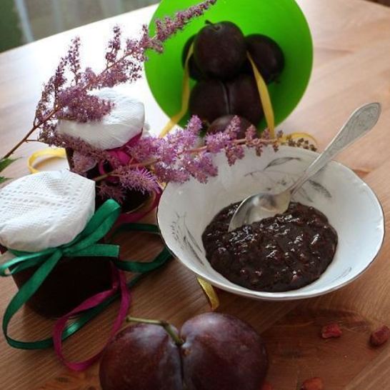 Рецепт варенья из слив и шоколада с арахисом