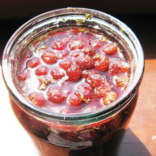 Рецепт земляничного варенья в сиропе