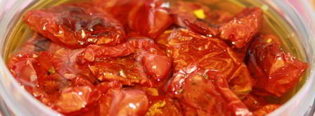 вяленые помидоры в оливковом масле с чесноком и травами. Шаг 10