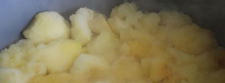 яблочное пюре с вареной сгущенкой на зиму. Шаг 2