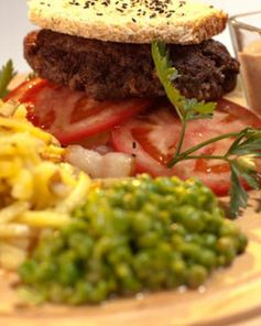 Бургер из говядины с картофелем пай