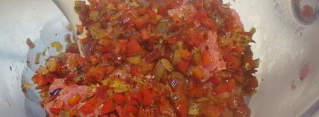 бургер по-кадженски с соусом из хрена и сметаны. Шаг 2