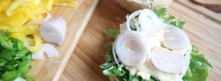 бургер с креветками и голубым сыром. Шаг 15