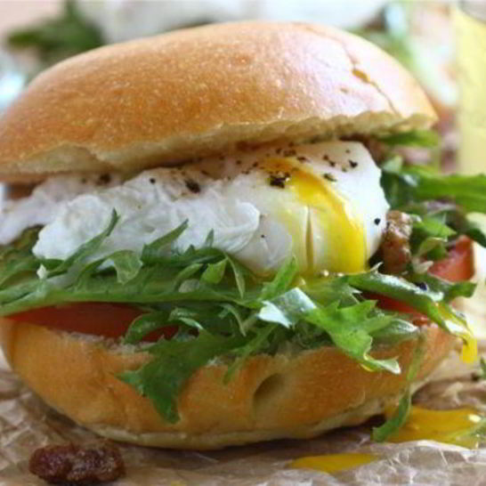 Рецепт гамбургеры со свининой, яйцами и помидором