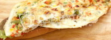 бутерброд с овощами и омлетом. Шаг 8