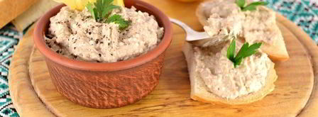 бутербродная намазка из рыбных консервов, яиц и плавленного сыра. Шаг 5