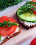 Бутерброды с икрой трески