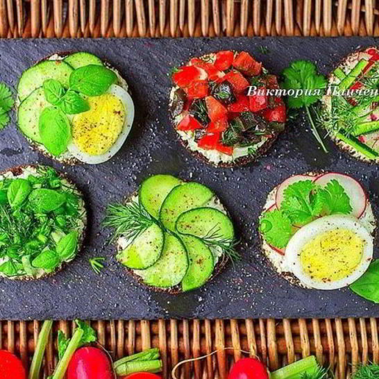Рецепт бутербродов с овощами и зеленью