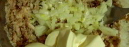 бутерброды с паштетом и огурцом. Шаг 3