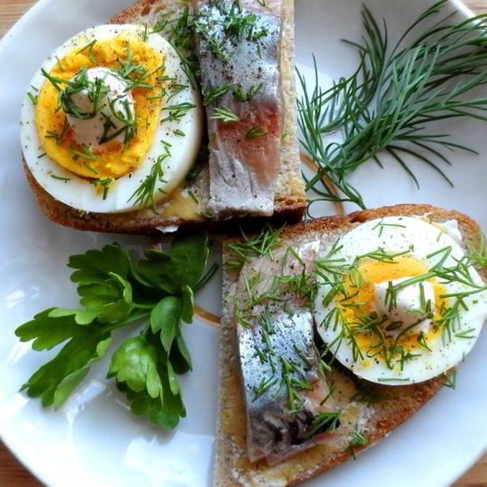 Рецепт бутербродов с селедкой