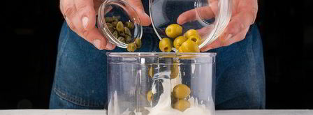 горячий бутерброд с колбасой и сметанным соусом. Шаг 2