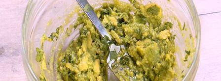 хитрый бутерброд с авокадо и яичницей. Шаг 6