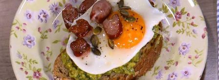 хитрый бутерброд с авокадо и яичницей. Шаг 10