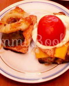 Курица с печенью под ананасом и мясной бутерброд