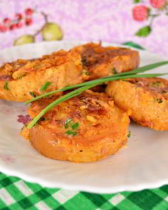 Томатные бутерброды с колбасой и сыром