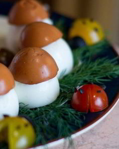 Яйца, фаршированные печенью трески