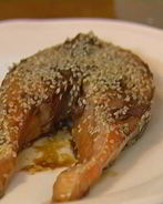 Маринованная семга с кунжутом