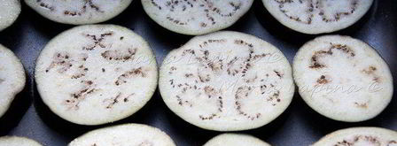 мини-пиццы на баклажане с соусом пассата и сыром джюгас. Шаг 8