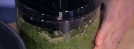 бисквитный омлет с козьим сыром и розмариновым песто. Шаг 6