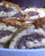 Фаршированный яичный рулет