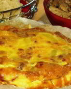 Картофельная фриттата с колбасками