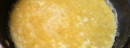 омлет из яиц. Шаг 4