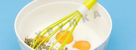 омлет микс со свининой и помидорами черри. Шаг 6